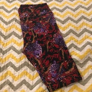 Lularoe TC Cheetah leggings